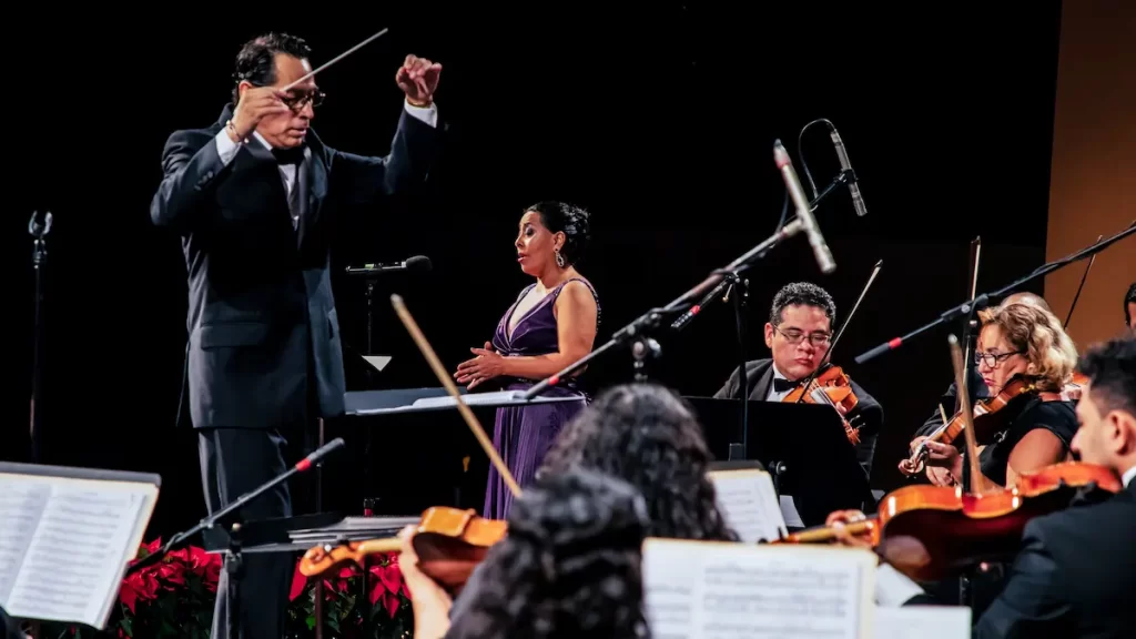 Una noche de virtuosismo: La Orquesta Clásica de Cancún deslumbra con un repertorio de ensueño