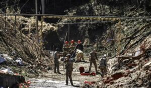 Explosión de una fábrica de dinamitas deja 9 muertos