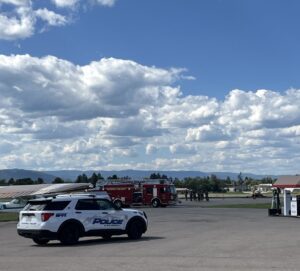 Choque de avionetas provoca incendio en aeropuerto de Montana 