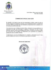 Sacerdote es hallado con dos menores en su casa