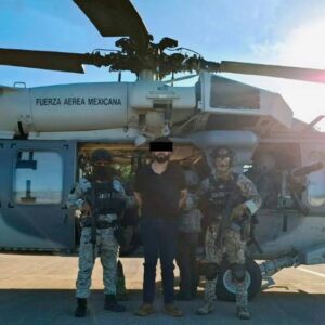 México entrega a Estados Unidos a 26 narcotraficantes de alto perfil