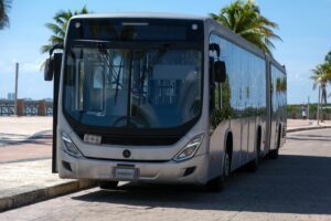 Autobuses articulados inician pruebas en Cancún