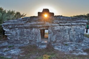 Vive el fenómeno arqueoastronómico de El Caracol en Cozumel