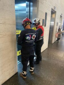Se desploma elevador en Plaza Mitikah de CDMX