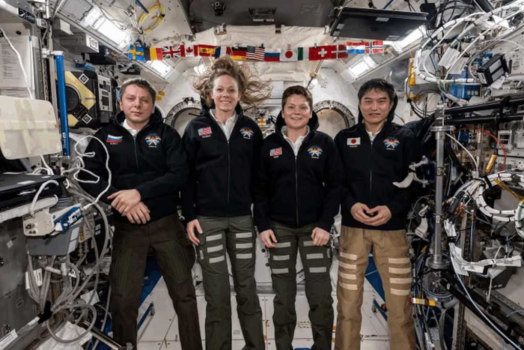 NASA y SpaceX posponen retorno de astronautas por mal clima tras cinco meses en el espacio
