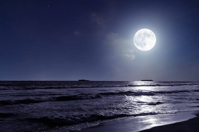 Primera superluna de agosto 2025: a qué hora y desde dónde ver la Luna de Esturión