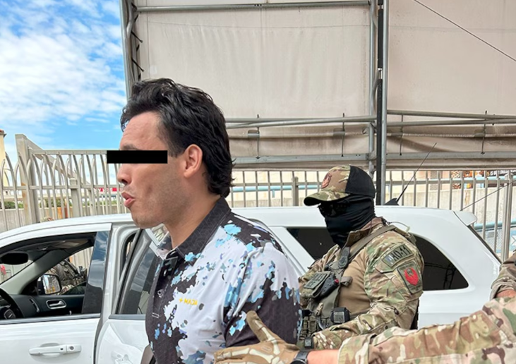 Julio César Chávez Jr. en libertad condicional; ya está con su familia   Foto cortesía