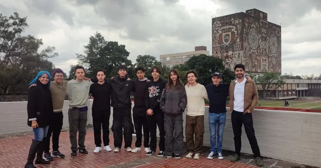 Alumnos de la Prepa 6 de la UNAM ganan estancia en Suiza con innovador proyecto de física