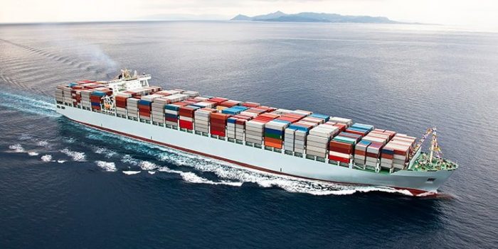 OMC prevé ralentización del comercio mundial en 2026 debido a aranceles