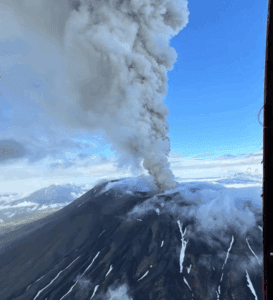 Volcán Kracheninnikov en Rusia despertó luego de estar 450 años inactivo