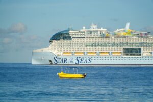 Arriba a Cozumel el crucero más grande del mundo