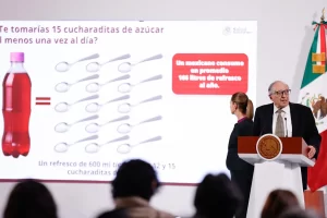 Gobierno de México lanzará campaña nacional contra refrescos y bebidas 