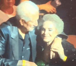 ¿Nuevo novio? Doña Cuquita viuda de Vicente Fernández captada en pleno romance