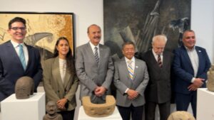 México expone 26 piezas arqueológicas recuperadas en Nueva York 