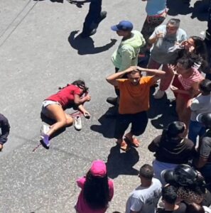 Quinceañera muere atropellada por una camioneta