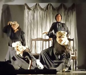 La Casa de Bernarda Alba sacude a Cancún en el Teatro 8 de Octubre
