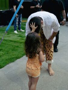Camilo revela que pintó cuadros con la sangre de sus hijas