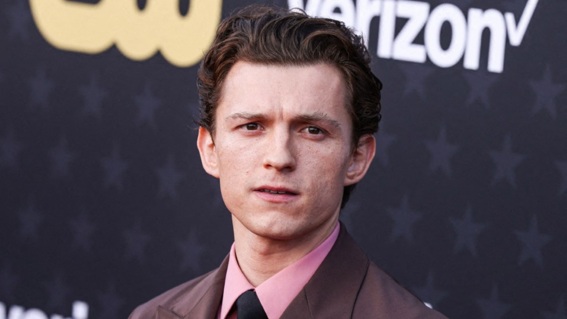 tom holland hospitalizado