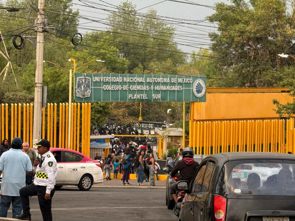 Ataque en CCH Sur: estudiante encapuchado asesina a alumno y hiere a trabajador en CDMX