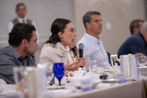 Autoridades, empresarios y hoteleros, fortalecen promoción turística en Cancún Travel Mart