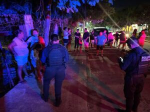 Hombre mata a un perro frente a sus hijos en Cancún