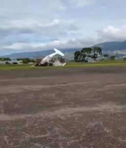 Avioneta de estrella en Venezuela y deja 2 tripulantes sin vida