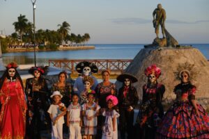 Así se vivió el Paseo de las Ánimas en Chetumal como parte del Janal Pixan