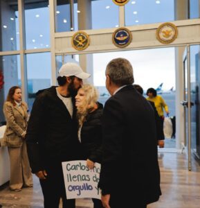 Mexicanos de Flotilla Global Sumud, llegan a la CDMX tras ser retenidos en Israel