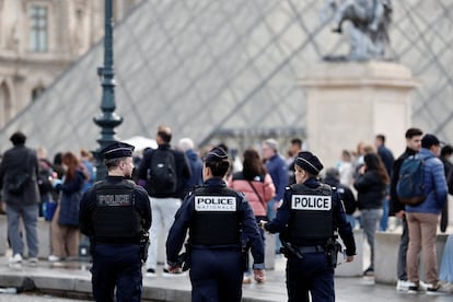Robo en el Louvre: así fue el asalto que dejó a Francia sin parte de sus joyas reales