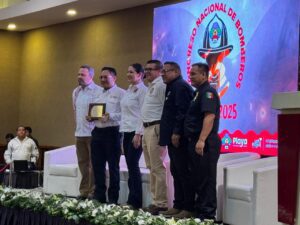 Bomberos se reúnen en Playa del Carmen en Mega Congreso Nacional