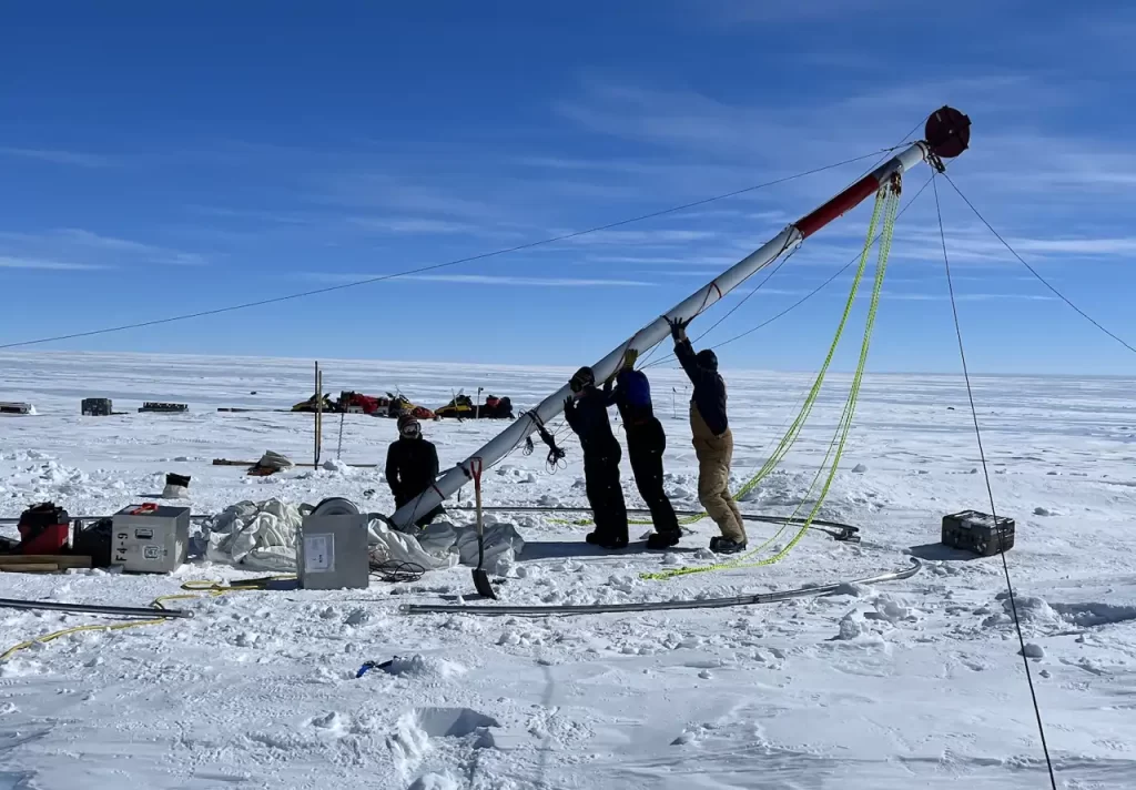 Descubren en la Antártida una burbuja de aire de 6 millones de años atrapada en el hielo 1 Descubren en la Antártida una burbuja de aire de 6 millones de años atrapada en el hielo