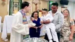 Sacerdote humilla a familia mexicana en Las Vegas 