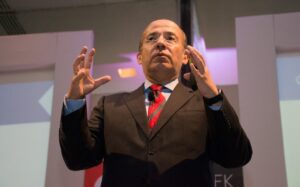 Felipe Calderón podría regresar a la política tras relanzamiento del PAN