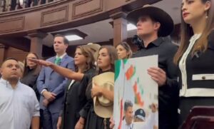 Grecia Quiroz toma protesta en Uruapan: “Jamás lo callarán”