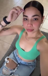 Detienen a maestra por enviar fotos indebidas a su alumno 