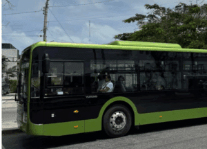 Presentan MOBI que contempla modernización del transporte público en Quintana Roo 