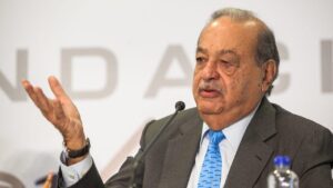 Carlos Slim propone quitar pensiones y propone que jubilados trabajen