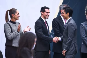 Donovan Carrillo y otros deportistas reciben el Premio Nacional de los Deportes