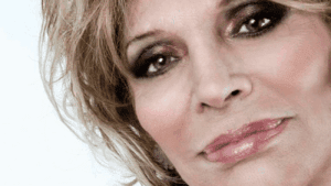 Muere cantante española en un asilo, posiblemente la asesinaron 