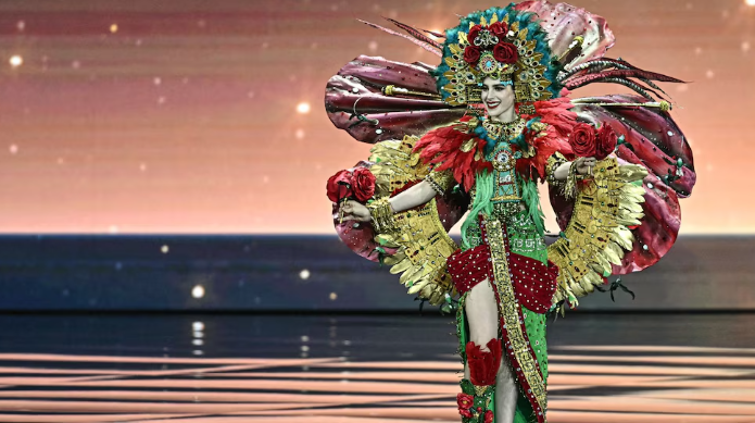 Fátima Bosch deslumbra en Gala de Traje Típico en Miss Universo como diosa mexica