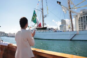 Sheinbaum conmemora en Veracruz, 200 años de la Independencia en el Mar