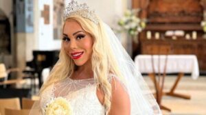 Influencer se casa con ella misma y se divorcia  al poco tiempo 