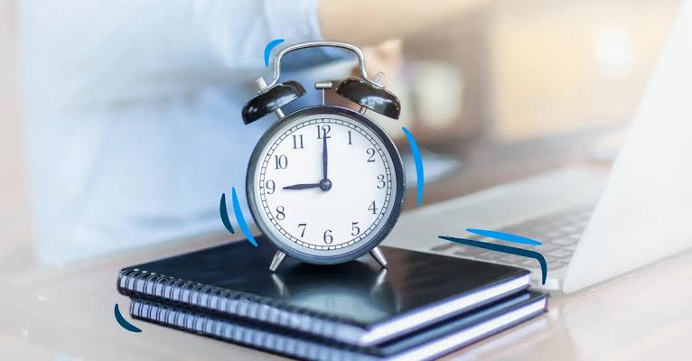 Jornada laboral de 40 horas y aumento al salario mínimo: Sheinbaum fija nueva fecha para entrar en vigor 1 Jornada laboral de 40 horas y aumento al salario mínimo: Sheinbaum fija nueva fecha para entrar en vigor