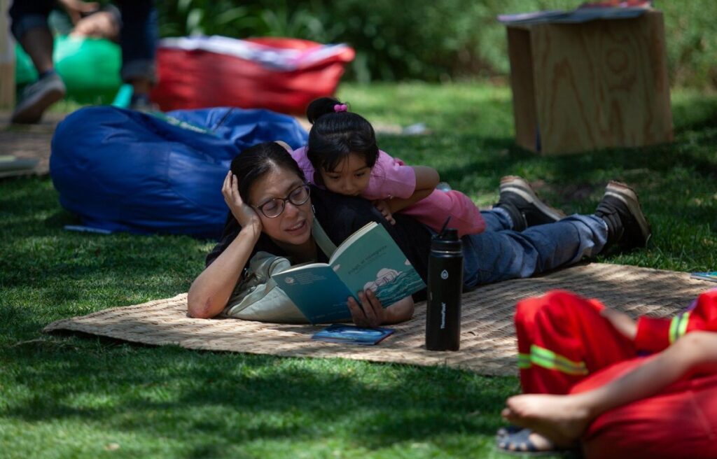 Convertir la lectura en una actividad cotidiana, objetivo del FCE