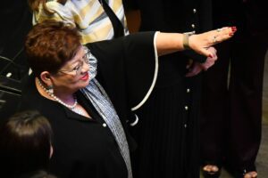 Ernestina Godoy es elegida nueva titular de la FGR 